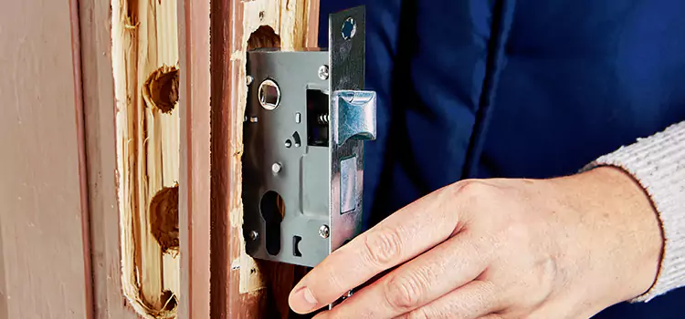 Garage Door Lock Replacement Green Valley